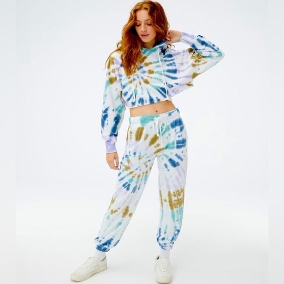 Tie-Dye Cropped Boyfriend Hoodie and Sweatpants. New - Picture 1 of 10